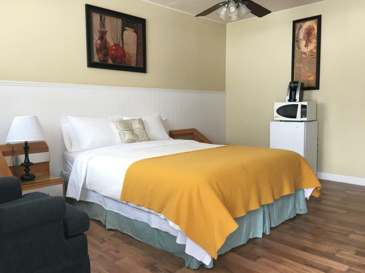 Le Sabre Motel Sherbrooke