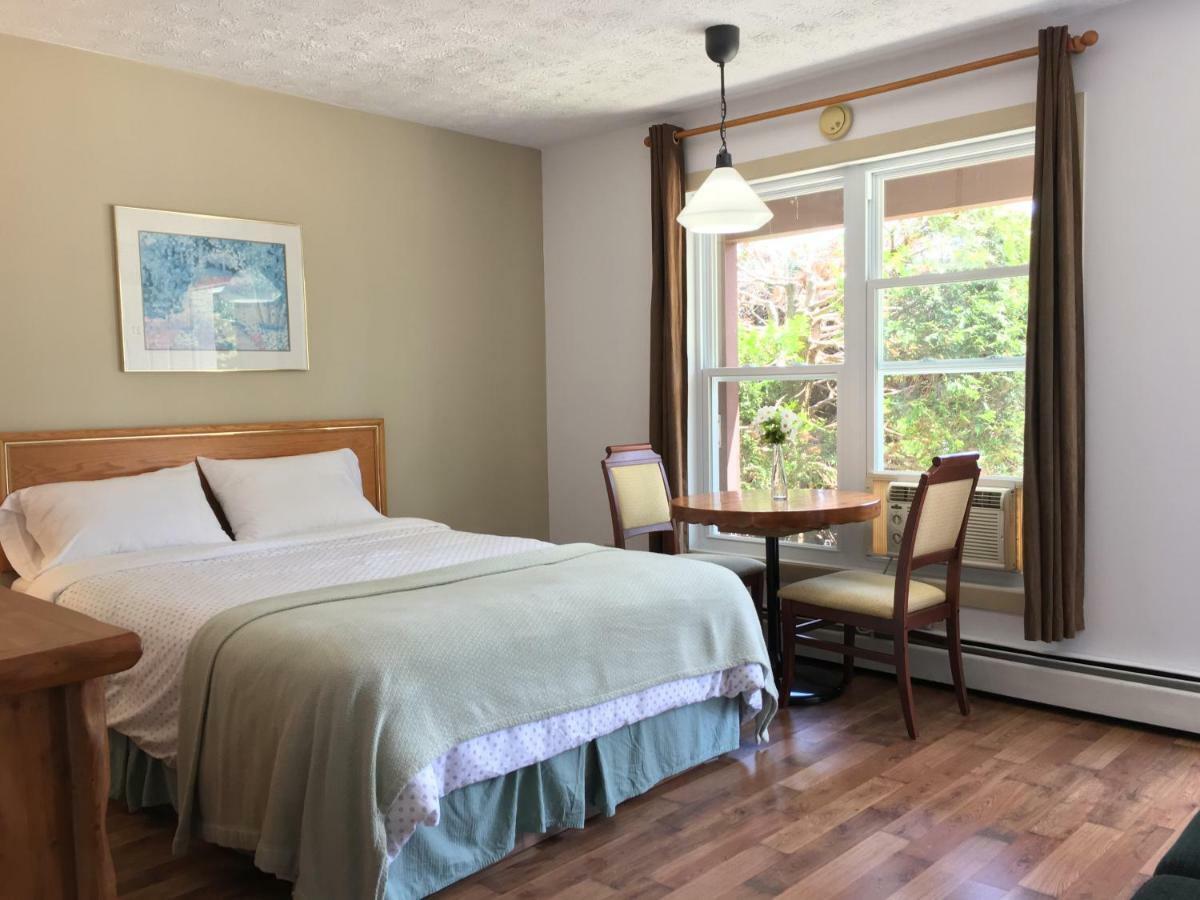 Le Sabre Motel 2*